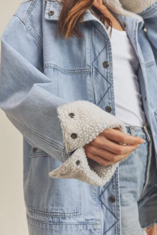 Aemi   Co Juliette Shearing Panel Oversized Denim Jacket