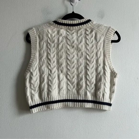 Aritzia Sunday Best Sz XS Winston Off White Knit Merino Cropped Sweater Vest