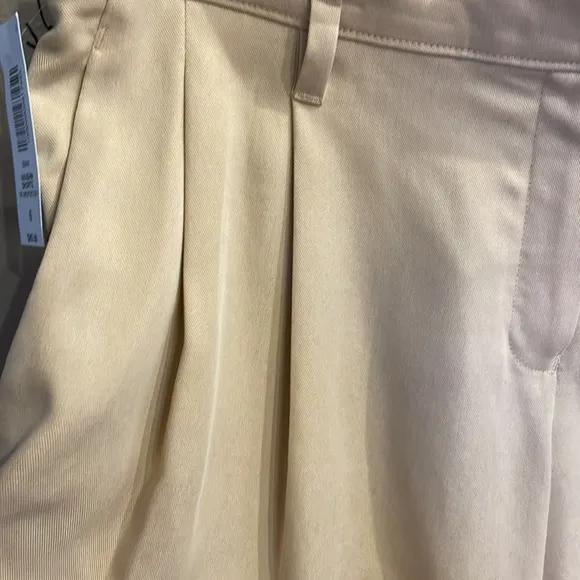 BABATON Artizia pleated VAUGHN shorts NEW! Size 6 drape LYOCELL fabric beige
