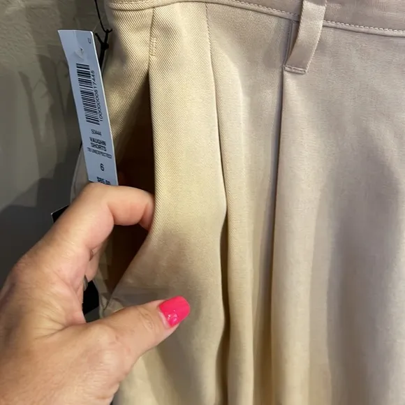 BABATON Artizia pleated VAUGHN shorts NEW! Size 6 drape LYOCELL fabric beige