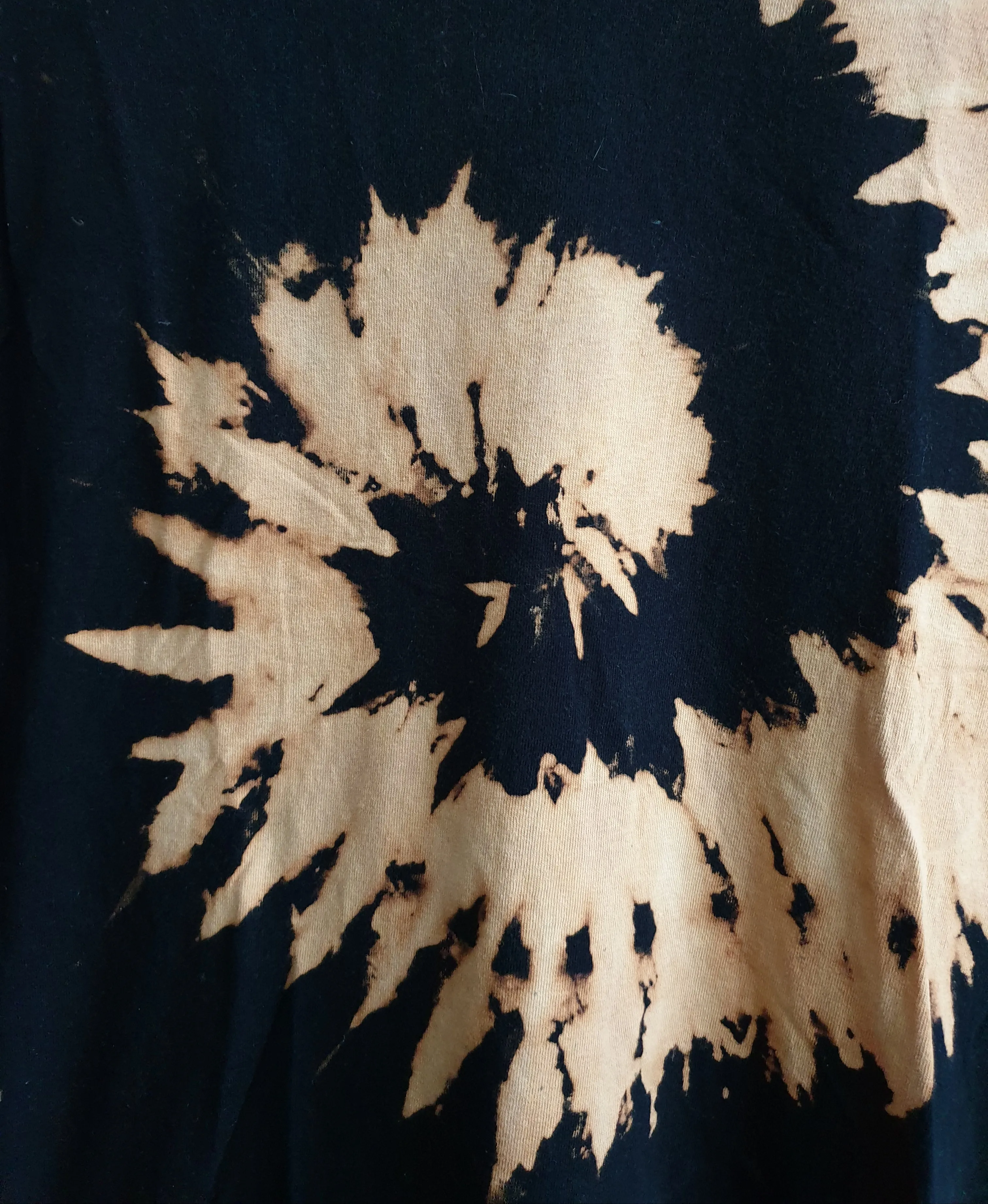 Build Your Hand Designed Fitted Bleach Tie-Dye Crop Top