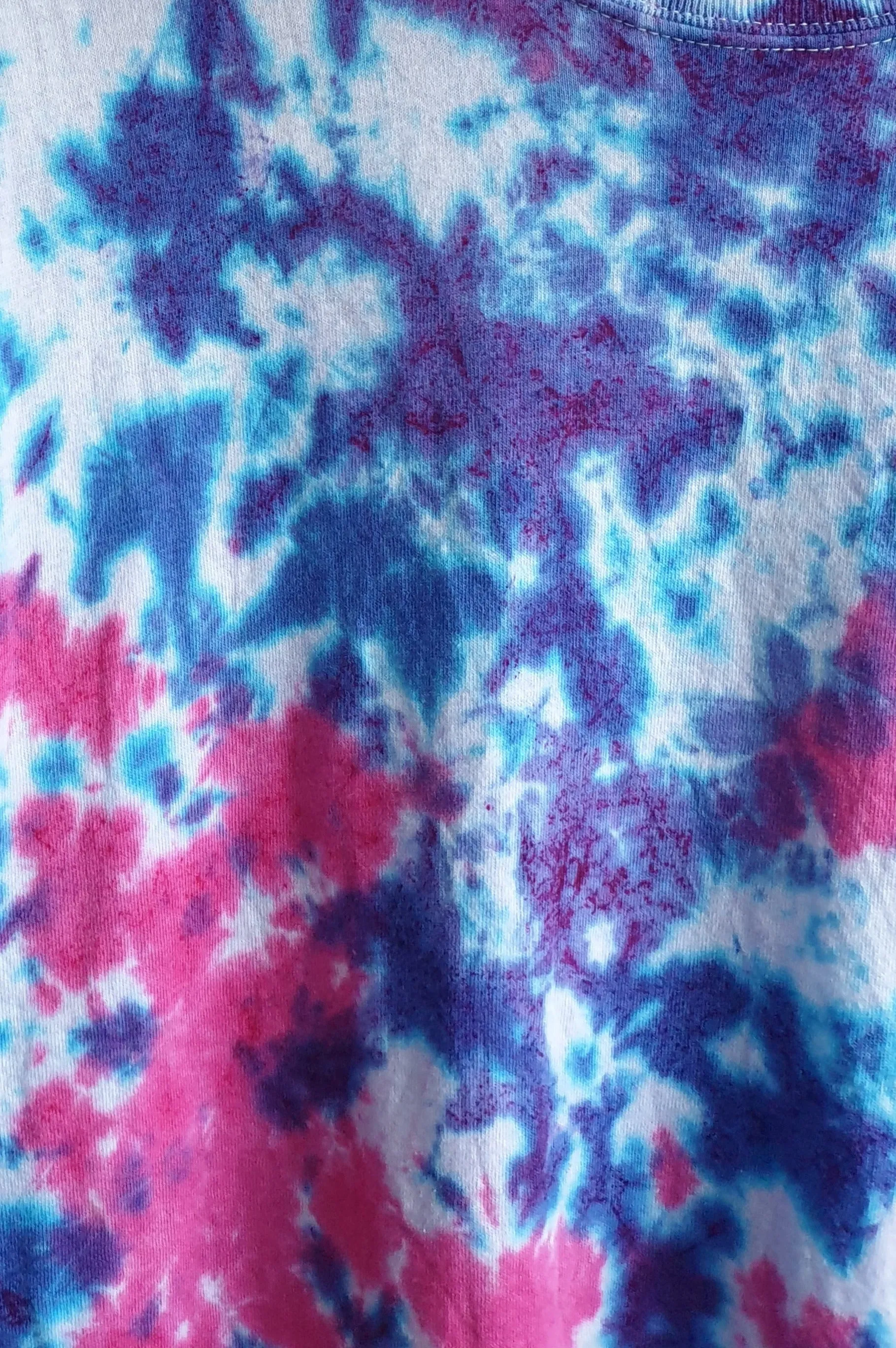 Build Your Hand Designed Fitted Tie-Dye Camisole Top