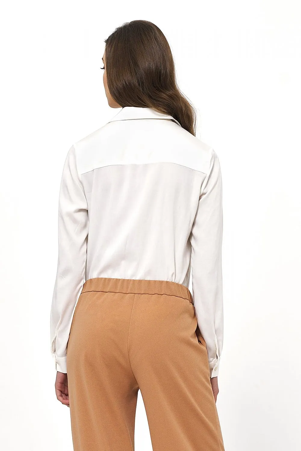 Delicate Collar Fitted Blouse