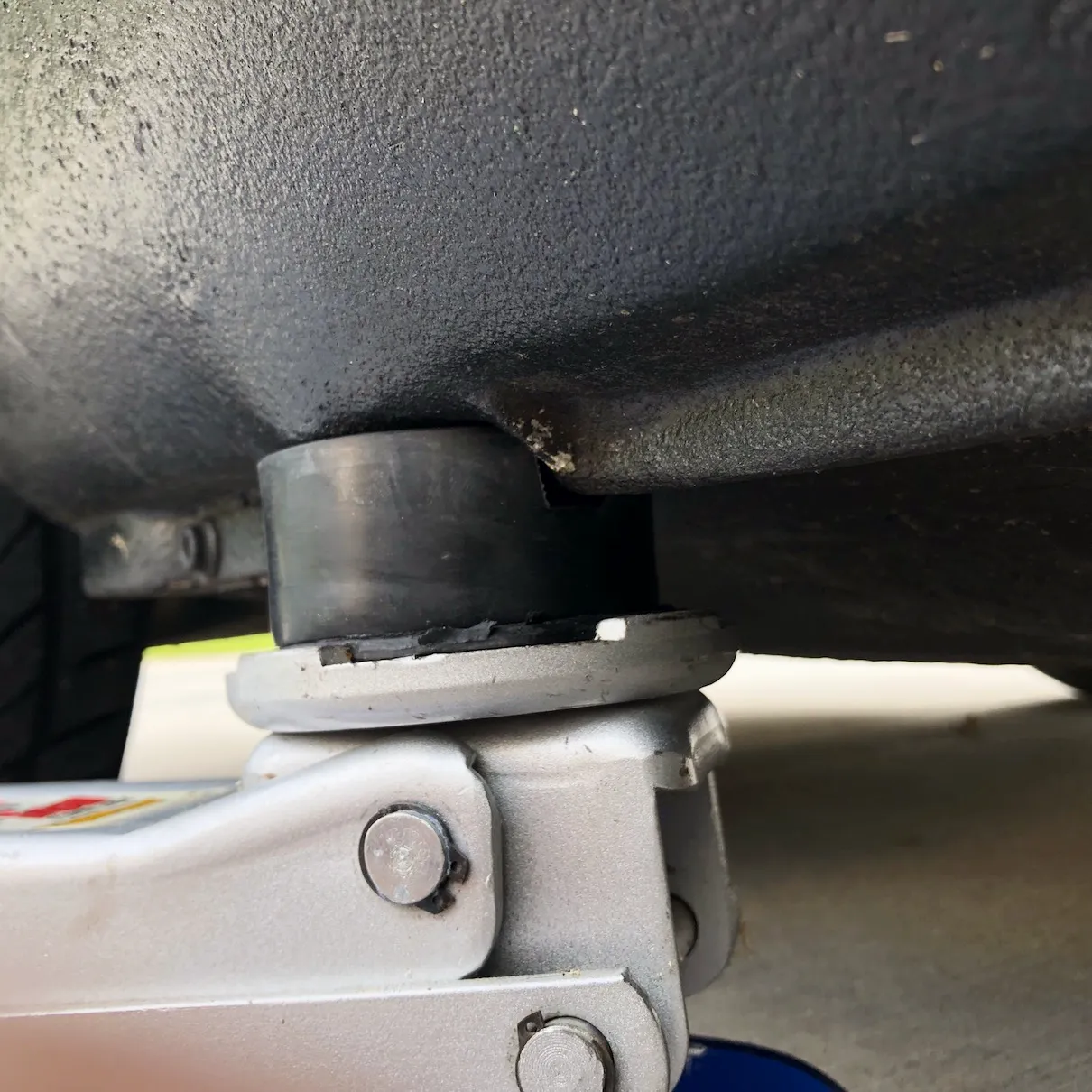 E30 Jack Pad