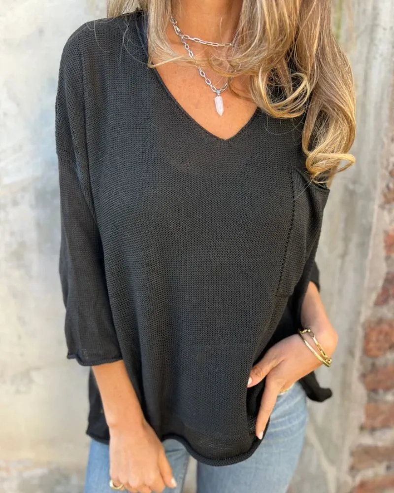 EVVE - BREATHABLE V-NECK TOP