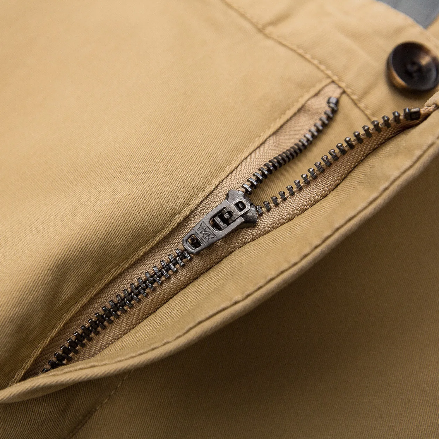 Explorer Embroidery Shorts - White