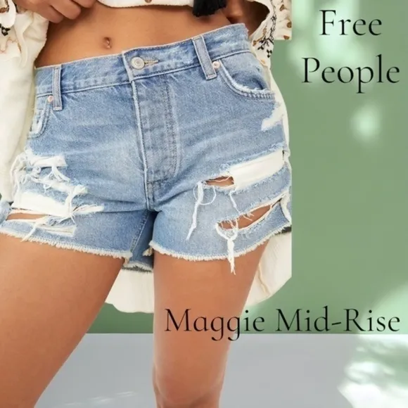 FREE People Maggie Destructed Mid Rise Shorts in Kiss Me NWT/26