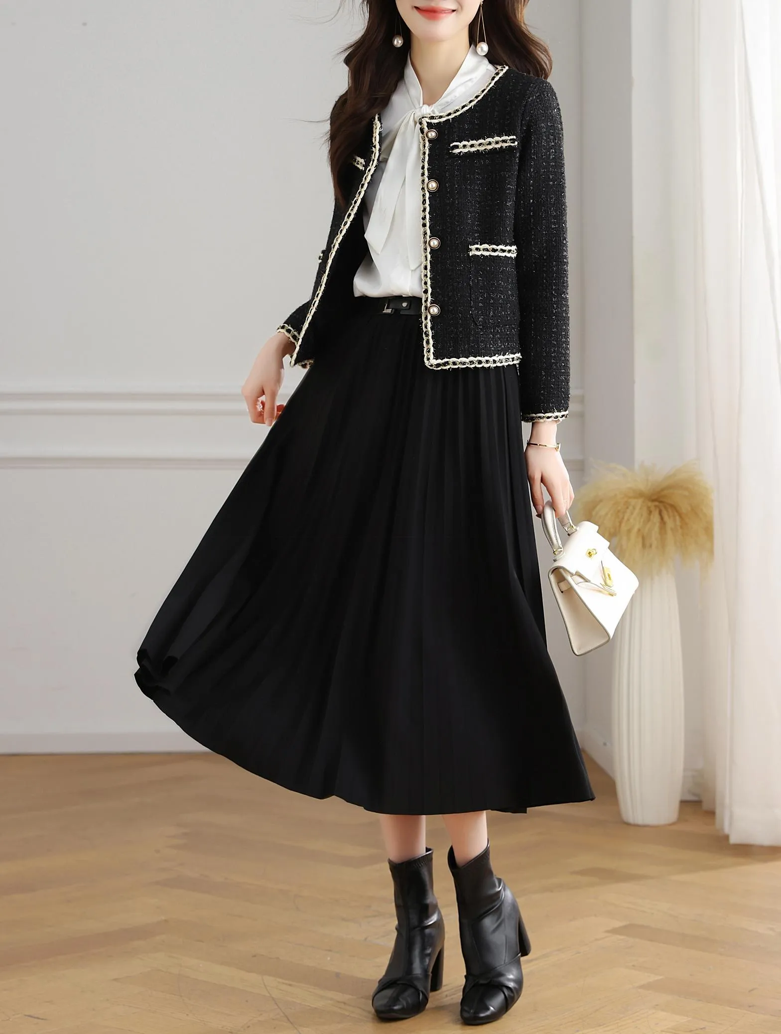 French-Inspired Women's Black Blazer with Button-up Closure