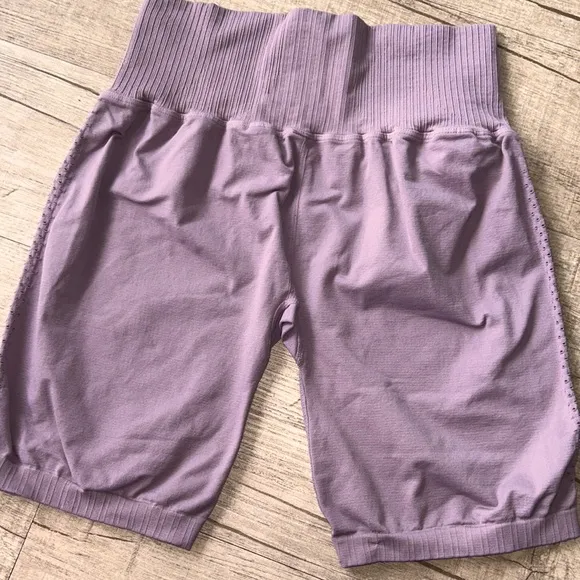 Good Karma Bike Shorts in Elderberry Tea, NWOT, M/L