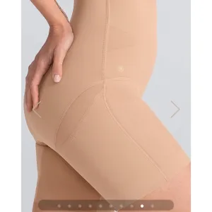 HoneyLove Superpower Short Nude Sand Shapewear Large Compression Sculpt