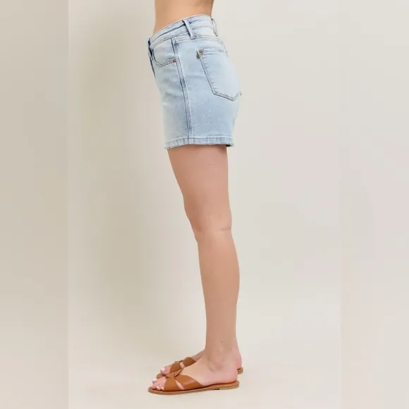 Judy Blue High Rise Rigid Magic Light Wash Classic Denim Shorts S-3XL NEW BTQ