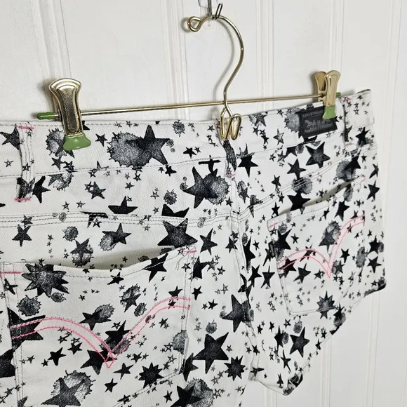 Levi's Denim Shorty Shorts Womens Size 11 White Black Stars Neon Pink Trim