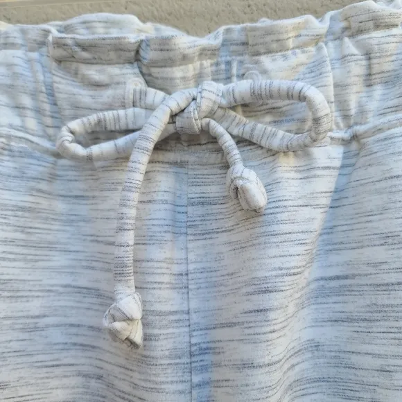Lululemon | Hello Sunday Short Heathered Space Dyed Mod White Size 6
