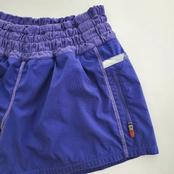 Lululemon Run Track Attack Athletic Short Twin Stripe Blue Plum 4&quot; Inseam Size 6