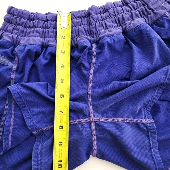 Lululemon Run Track Attack Athletic Short Twin Stripe Blue Plum 4&quot; Inseam Size 6