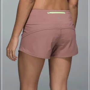 Lululemon Trail Bound Short Bark Berry like new