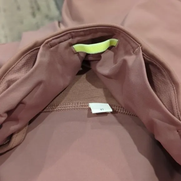 Lululemon Trail Bound Short Bark Berry like new