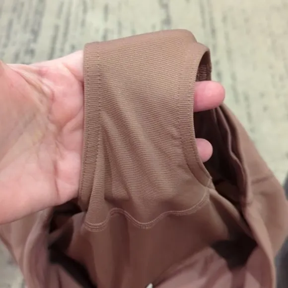 Lululemon Trail Bound Short Bark Berry like new