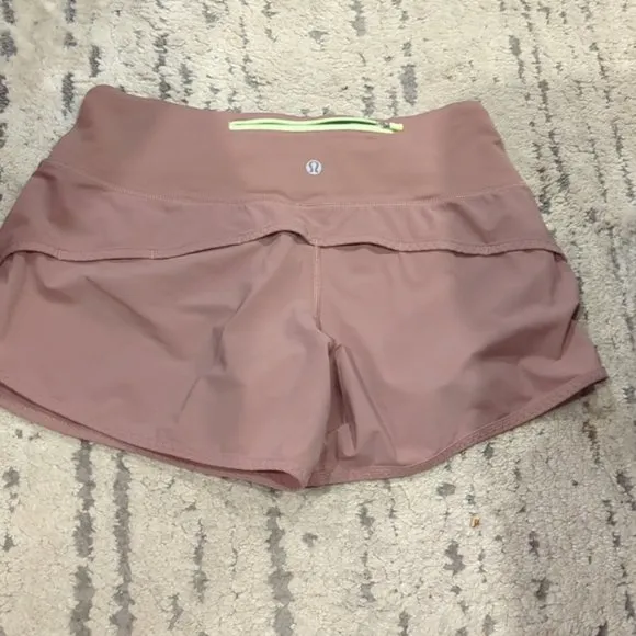 Lululemon Trail Bound Short Bark Berry like new