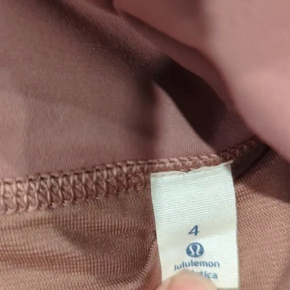 Lululemon Trail Bound Short Bark Berry like new