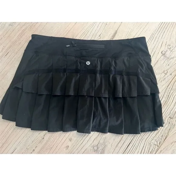Lululemon Women's Pleated Skirt Size 8 Black Short with Built-in Shorts