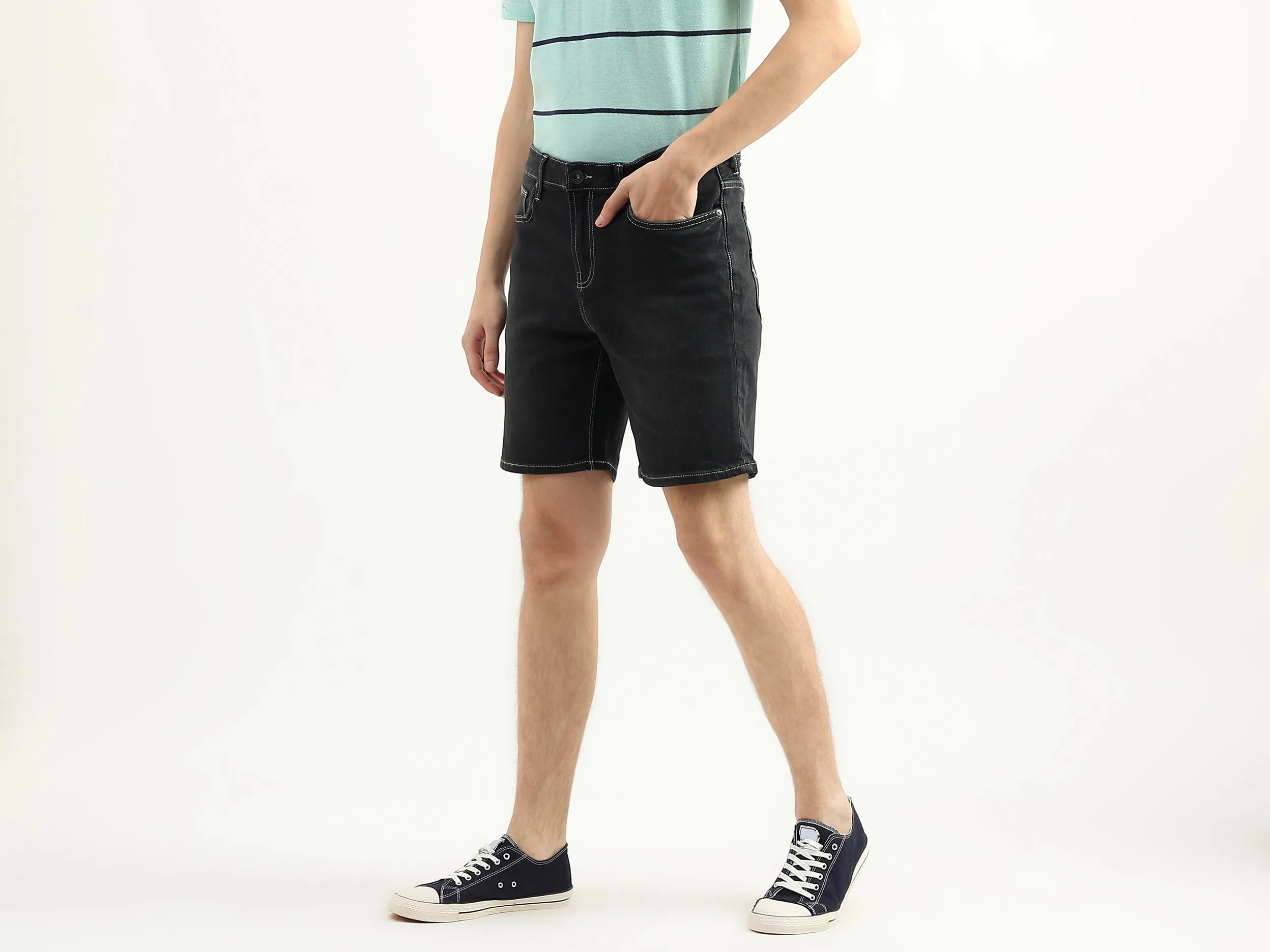 Men Solid Slim Fit Shorts