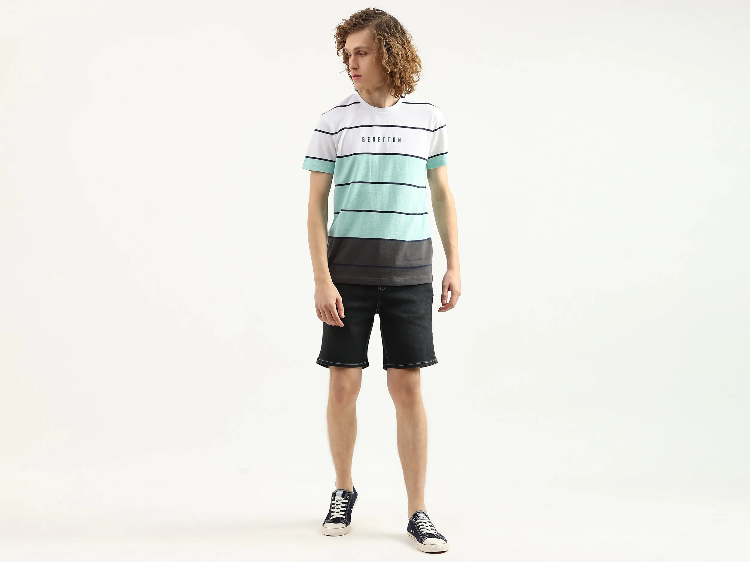 Men Solid Slim Fit Shorts