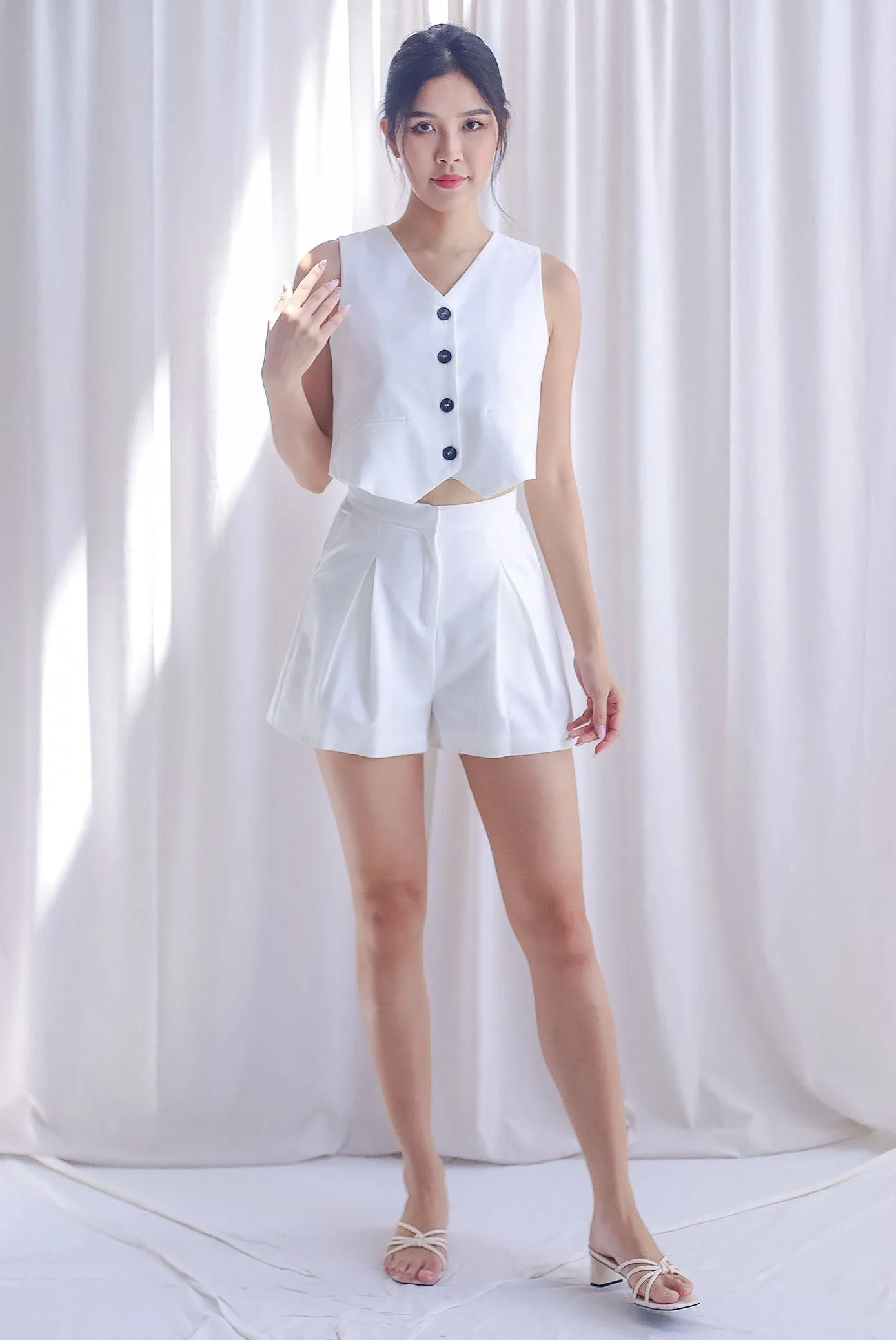Mishka Pleat Box Shorts In White