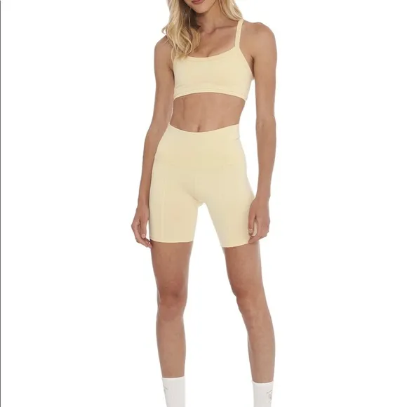 Morgan Stewart Sport Buttercream Short   Tank in Size Small Yellow