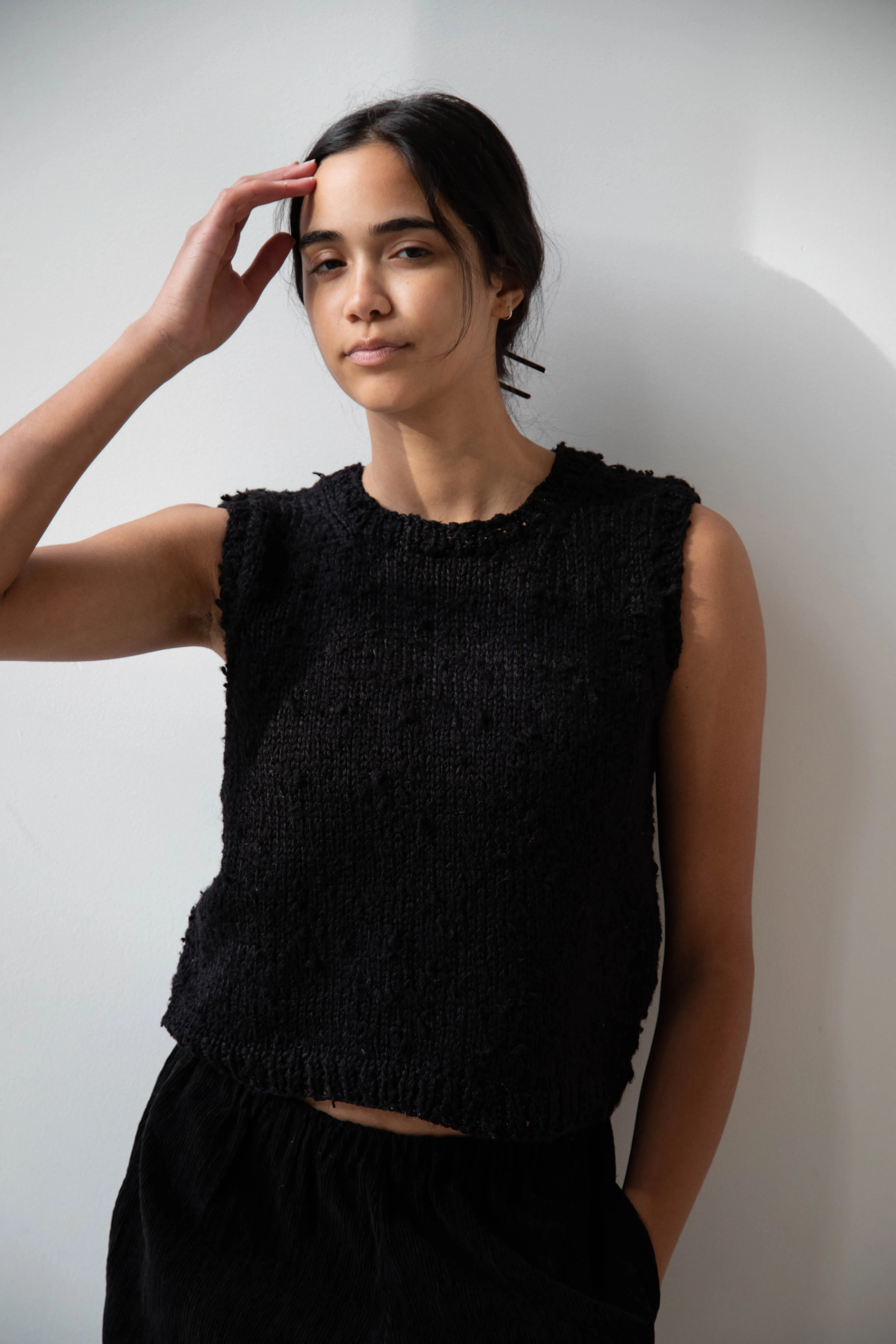 Nitto Pincel Vest in Black Silk