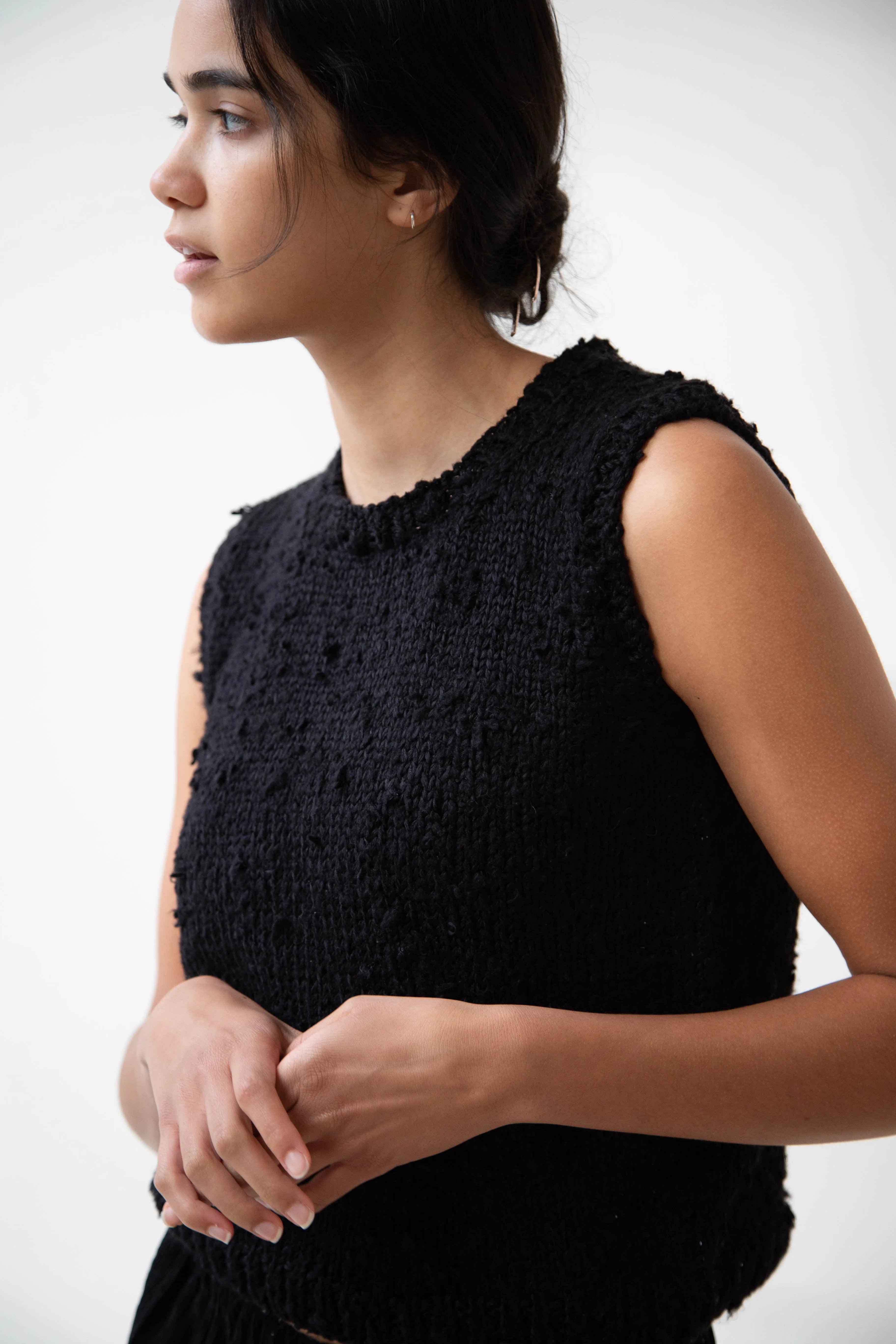 Nitto Pincel Vest in Black Silk
