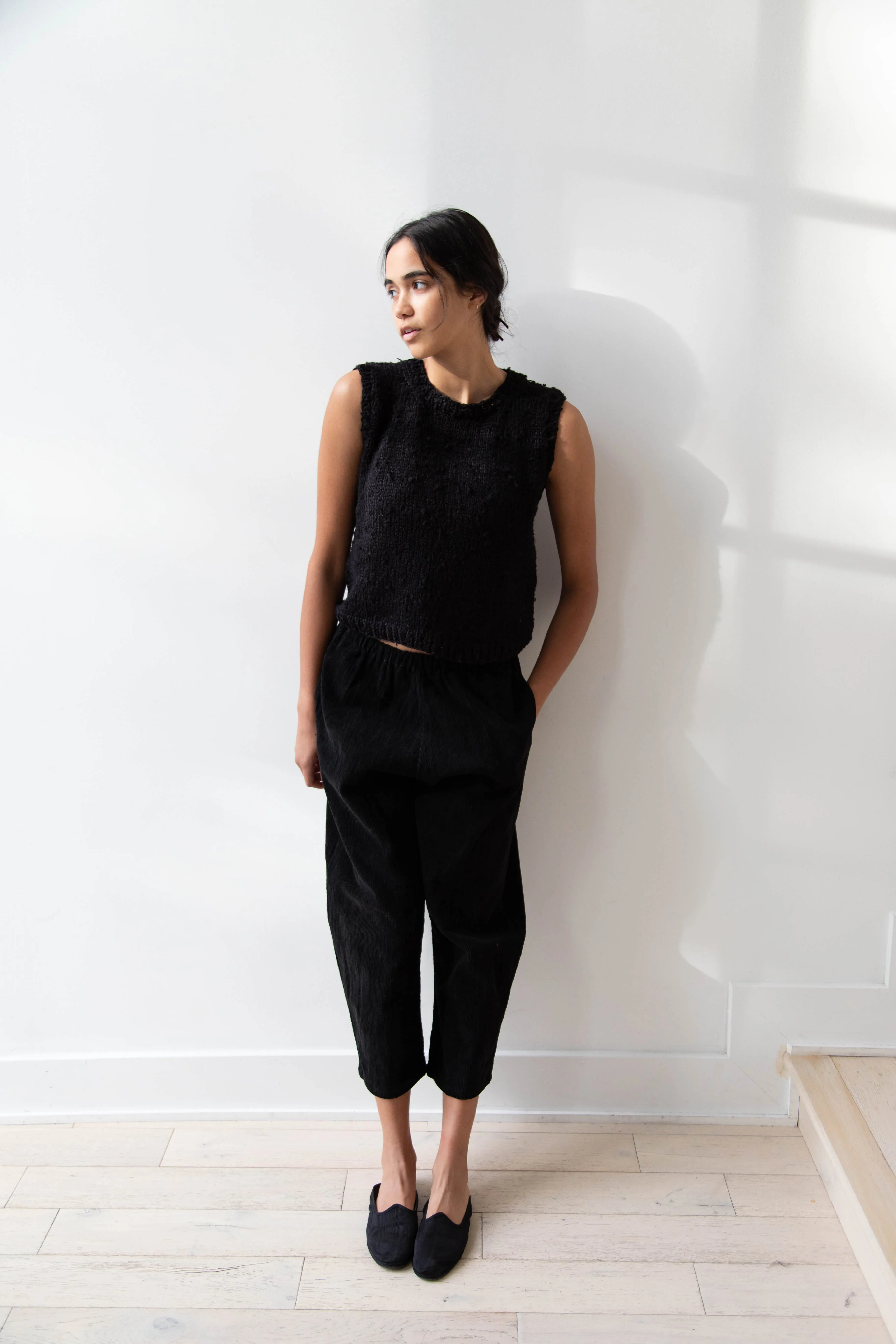 Nitto Pincel Vest in Black Silk