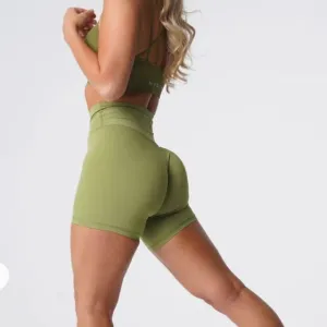 NVGTN PRO SHORTS L NWT