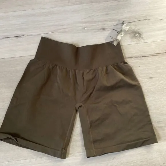 NVGTN PRO SHORTS L NWT