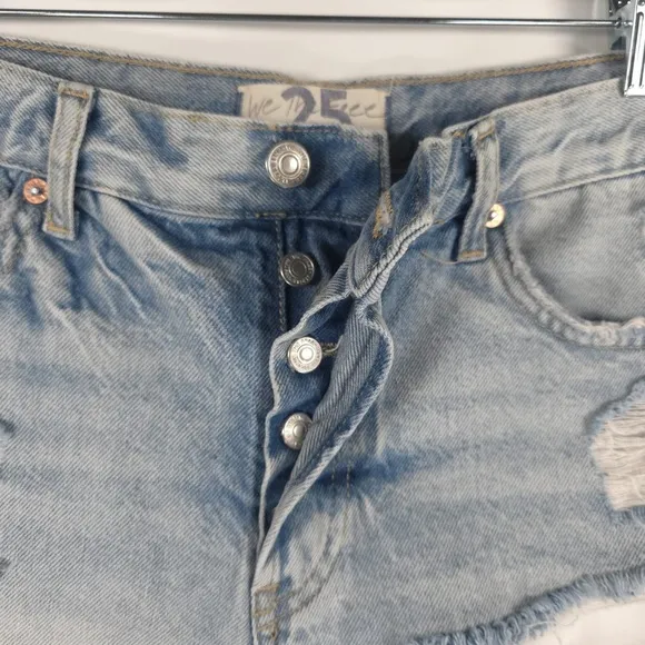 NWT FREE PEOPLE Maggie Distressed Cutoff Jean Shorts Light Stone Size 25