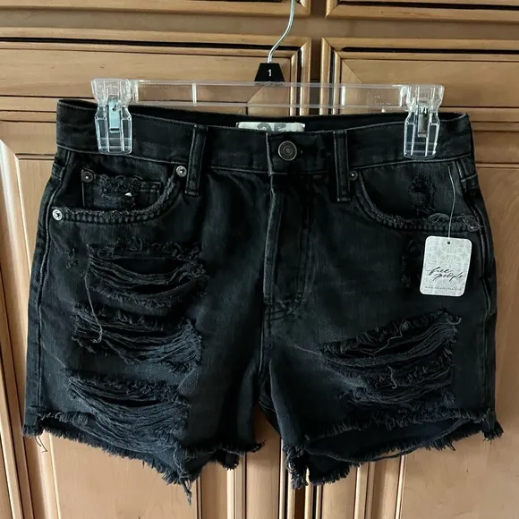 NWT People Maggie Mid Rise Shorts