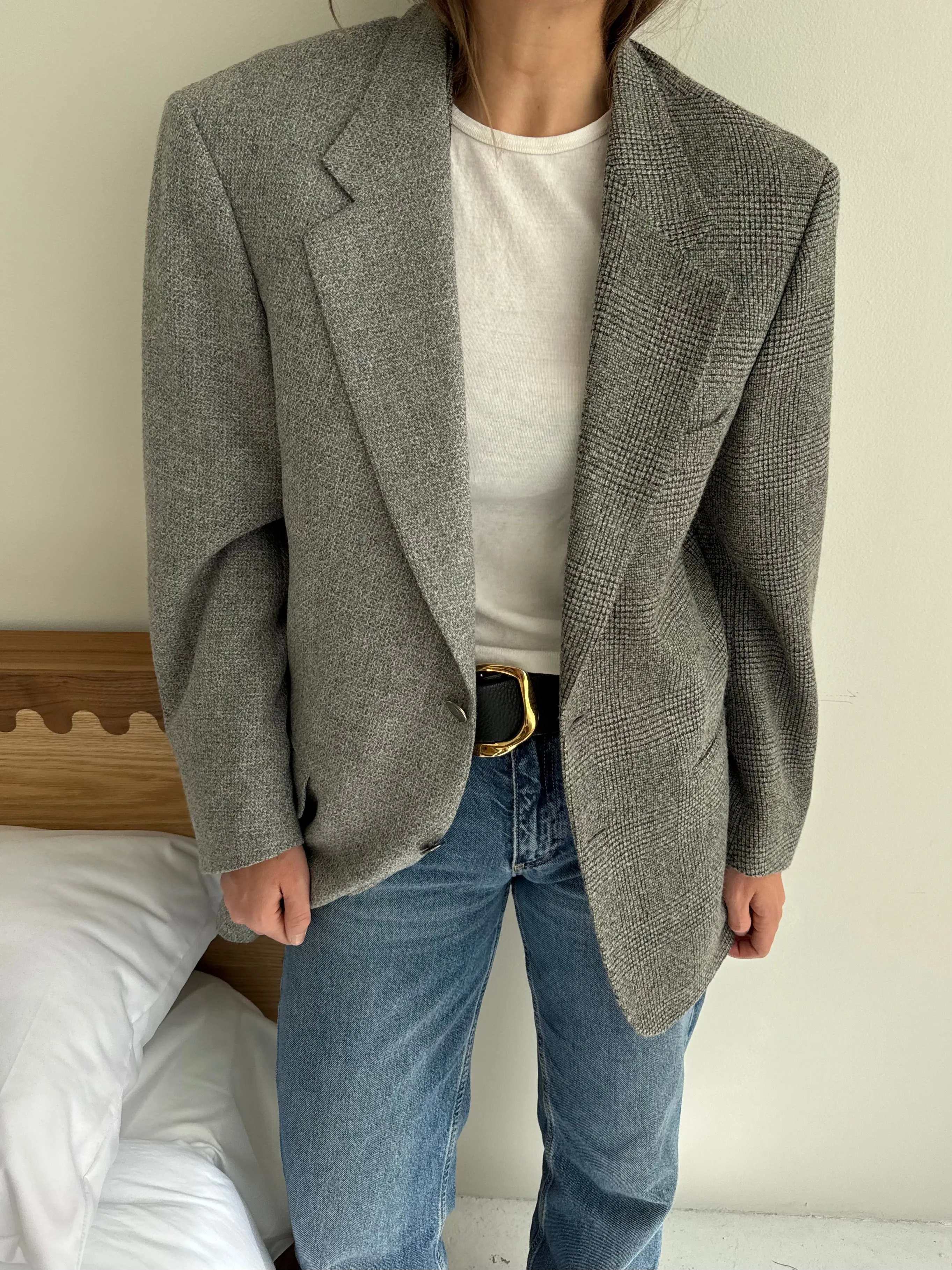Pale grey and checkered contrasted blazer