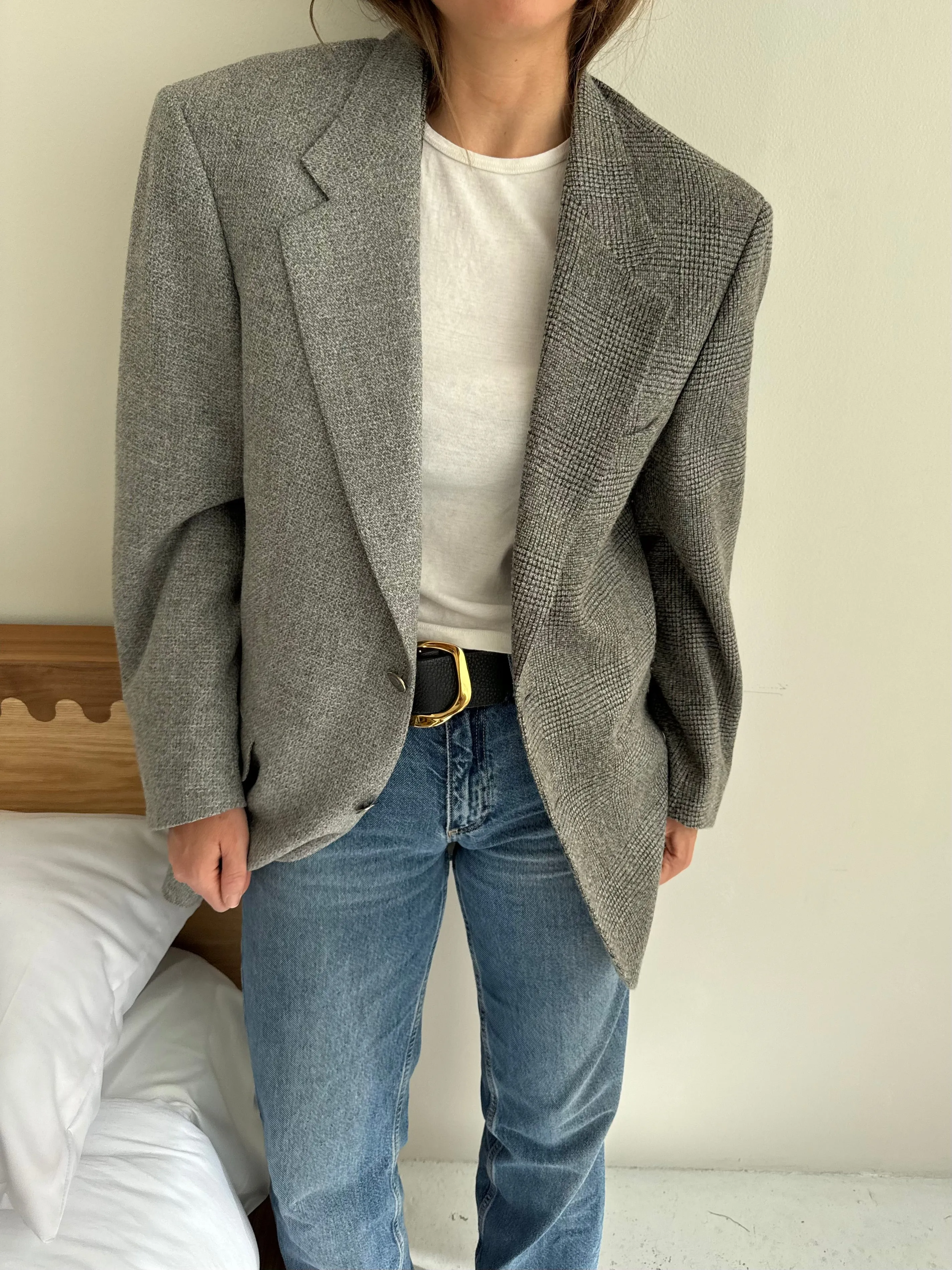 Pale grey and checkered contrasted blazer