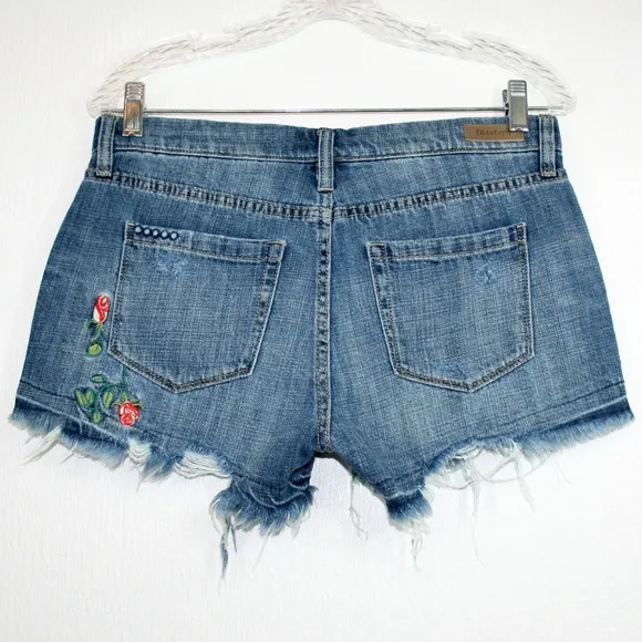 ⚡PRICE DROP⚡Flower Embroidered Destroyed Short NWT