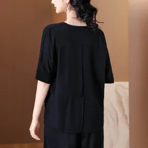 Relaxed-fit T-Shirt for Women featuring Chic Boat Neckline