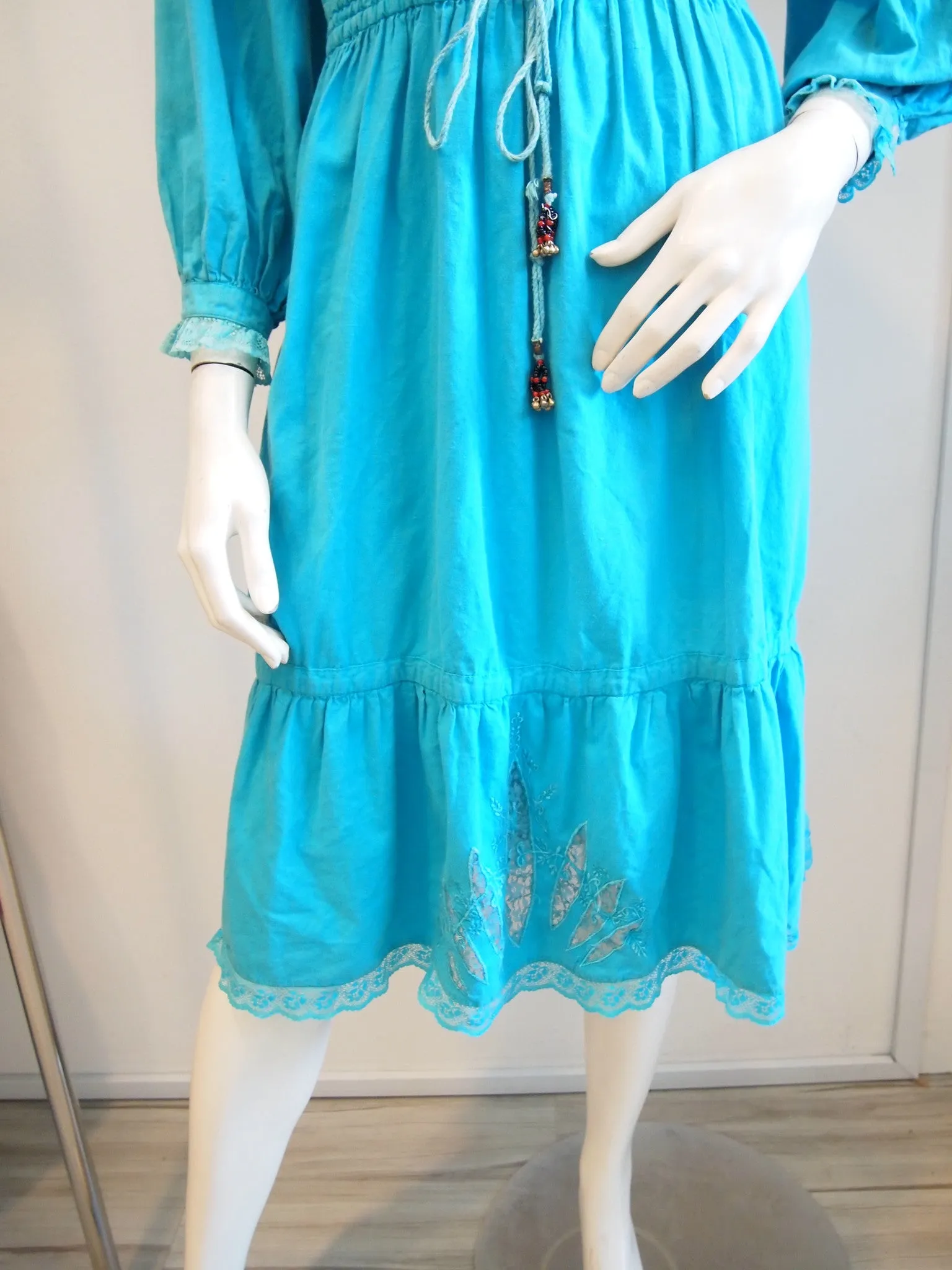 SEA GREEN W EDGY CUTOUT FRONT VINTAGE DRESS