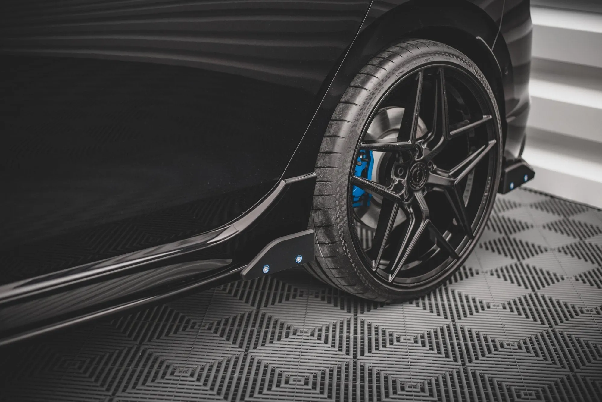 Side Skirts Diffusers V.2   Flaps Volkswagen Golf R Mk8