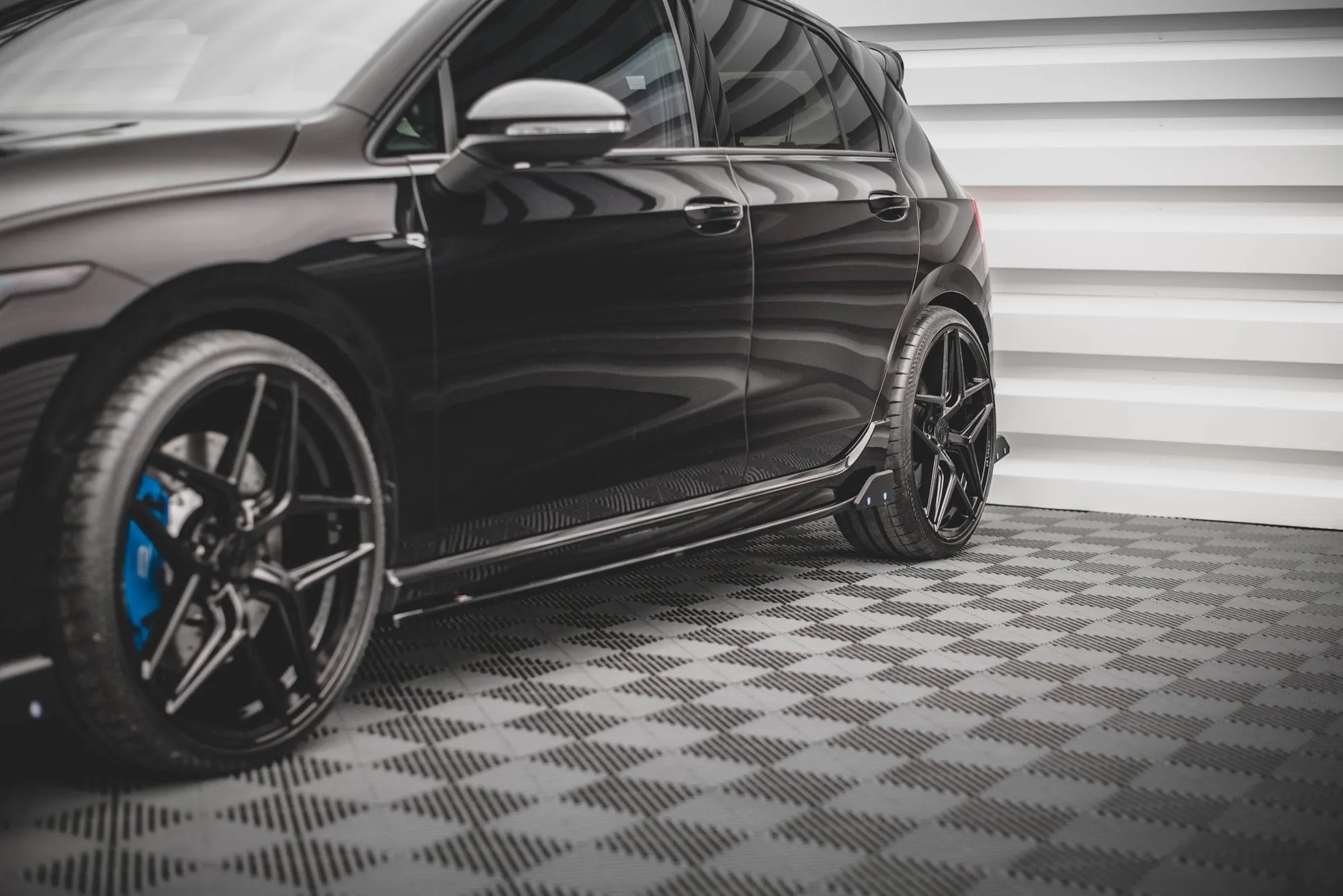 Side Skirts Diffusers V.2   Flaps Volkswagen Golf R Mk8