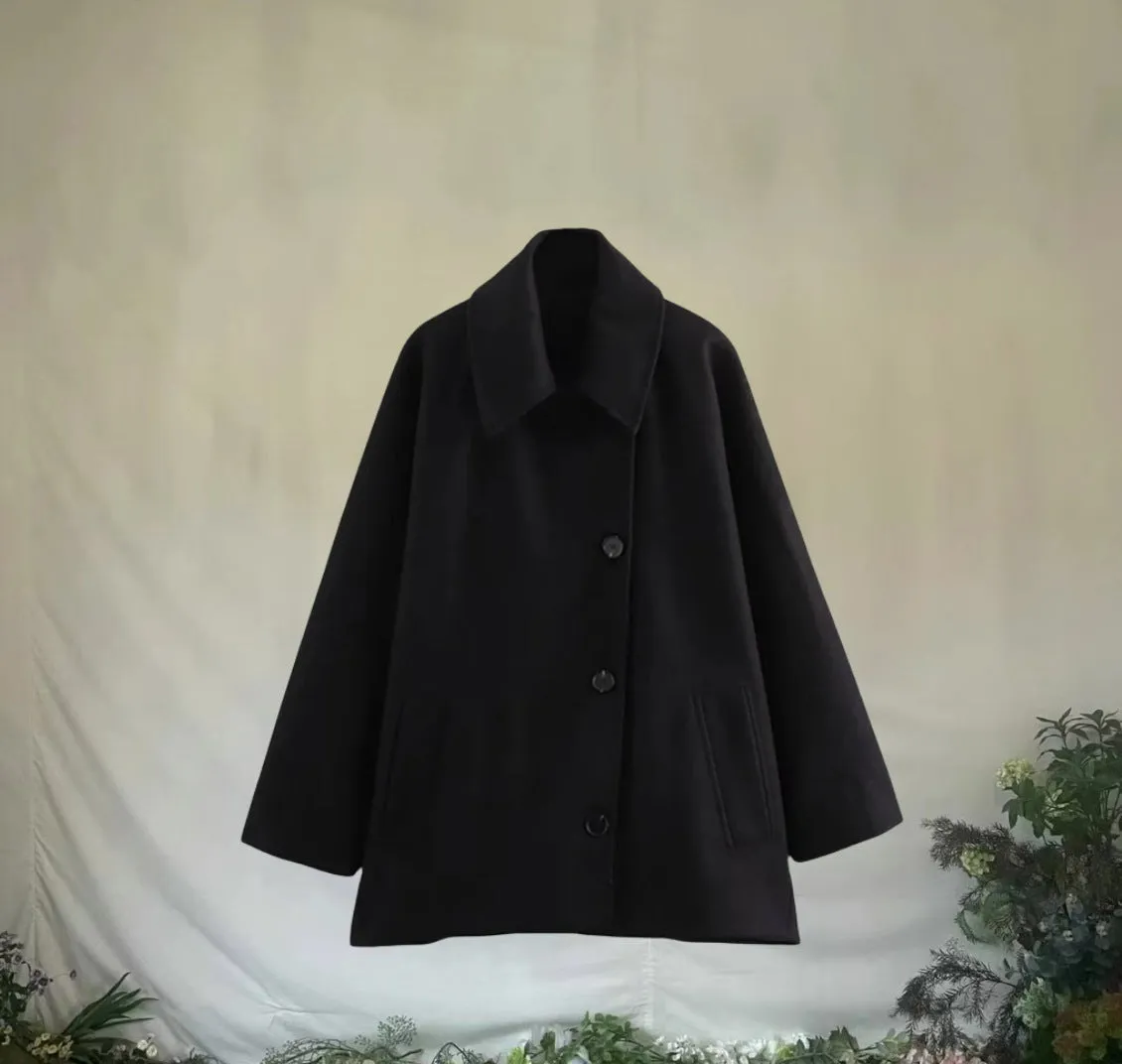 Sophisticated Turndown Collar Long Sleeve Jacket for Timeless Outerwear Elegance
