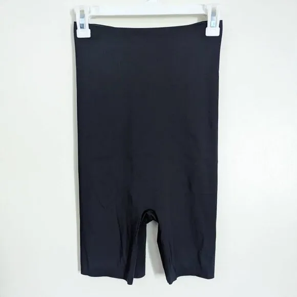 Spanx Thinstincts High Waisted Mid-Thigh Shorts in Black, Size Large