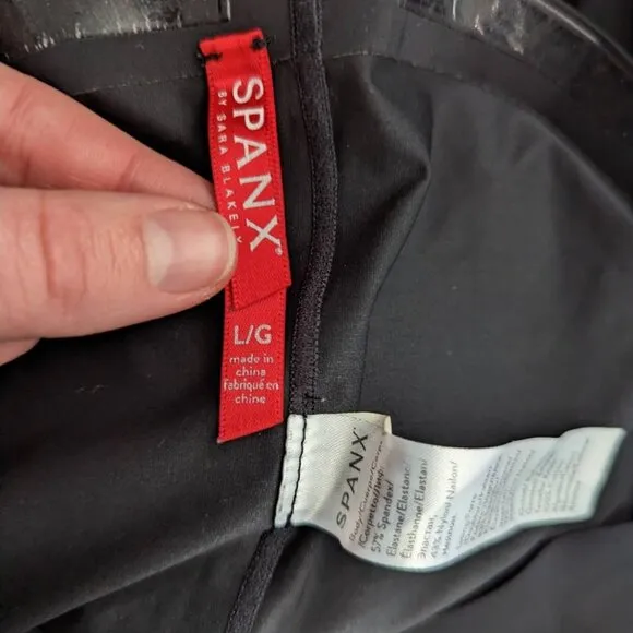 Spanx Thinstincts High Waisted Mid-Thigh Shorts in Black, Size Large