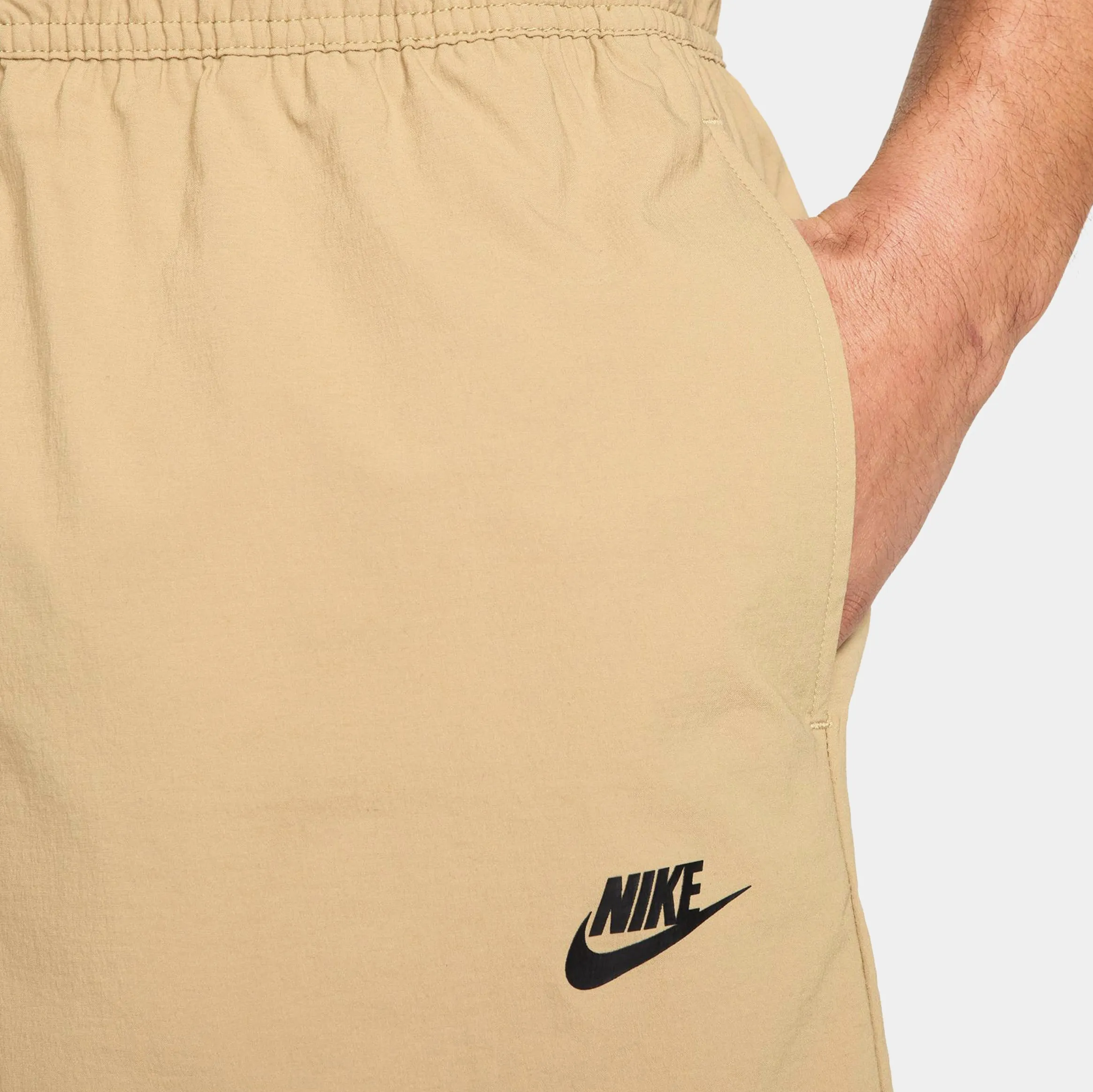 Tech Woven Mens Shorts (Parachute Beige/Black)