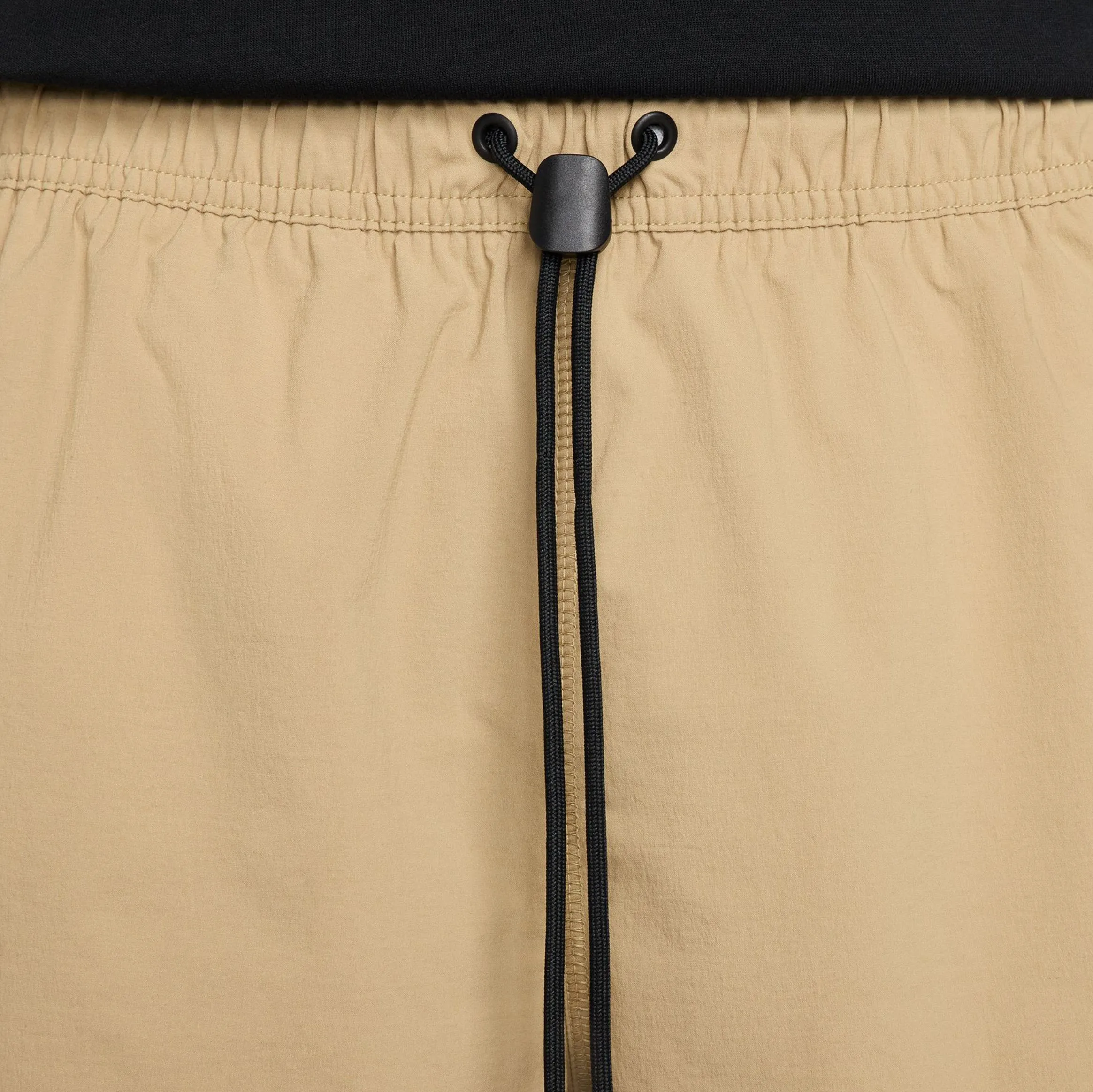 Tech Woven Mens Shorts (Parachute Beige/Black)