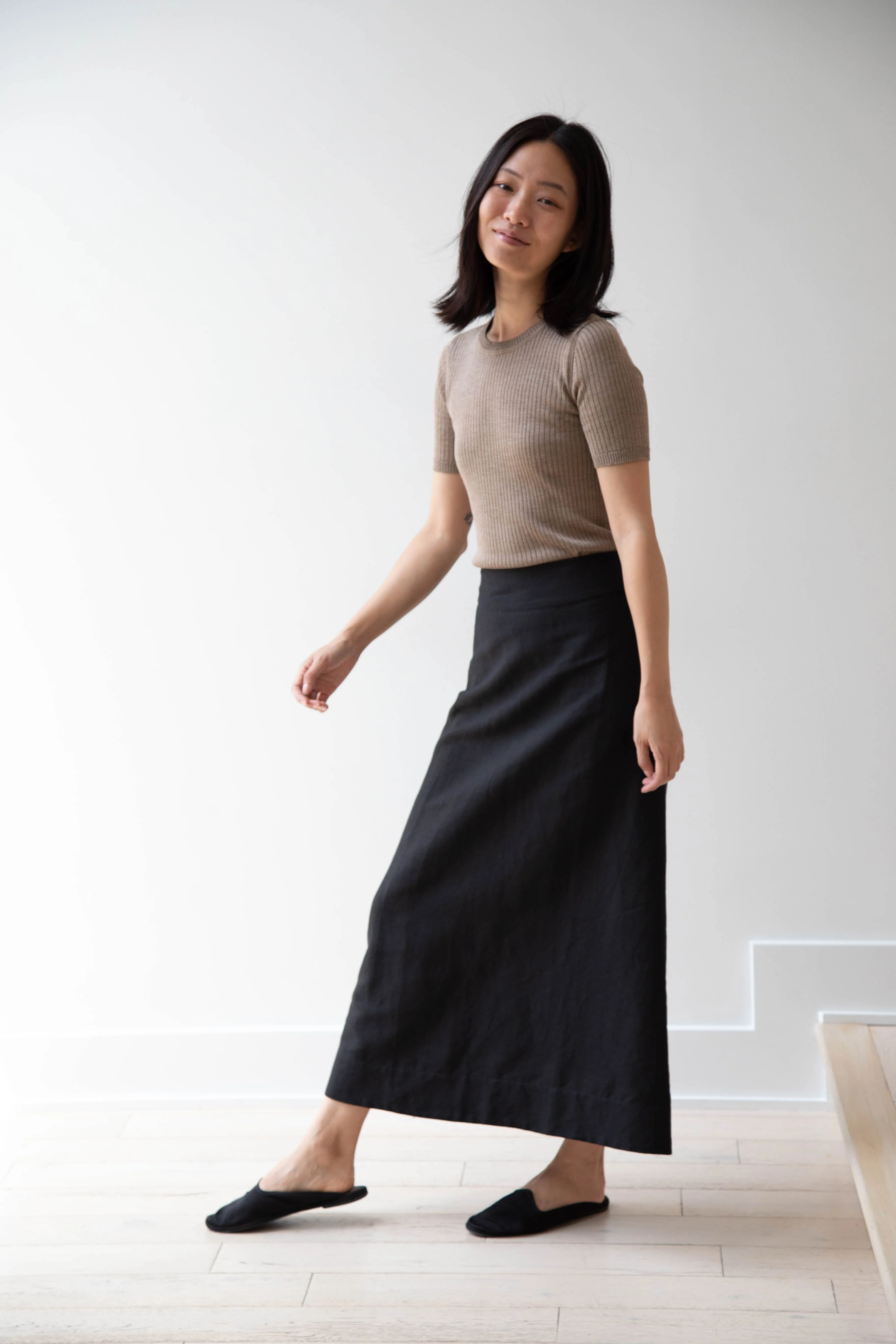 Une Heures | Short Sleeve Crew Neck in Gris