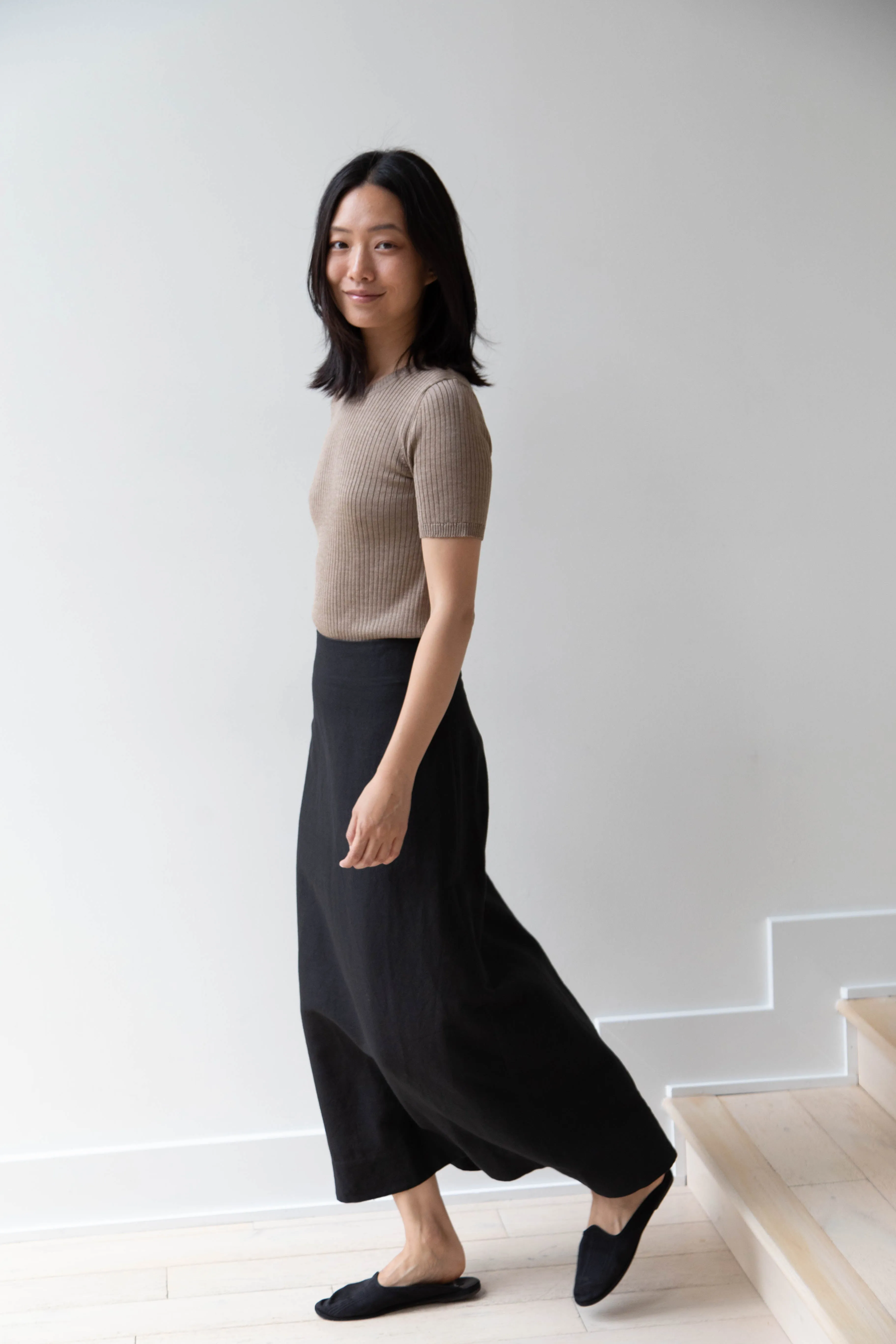 Une Heures | Short Sleeve Crew Neck in Gris
